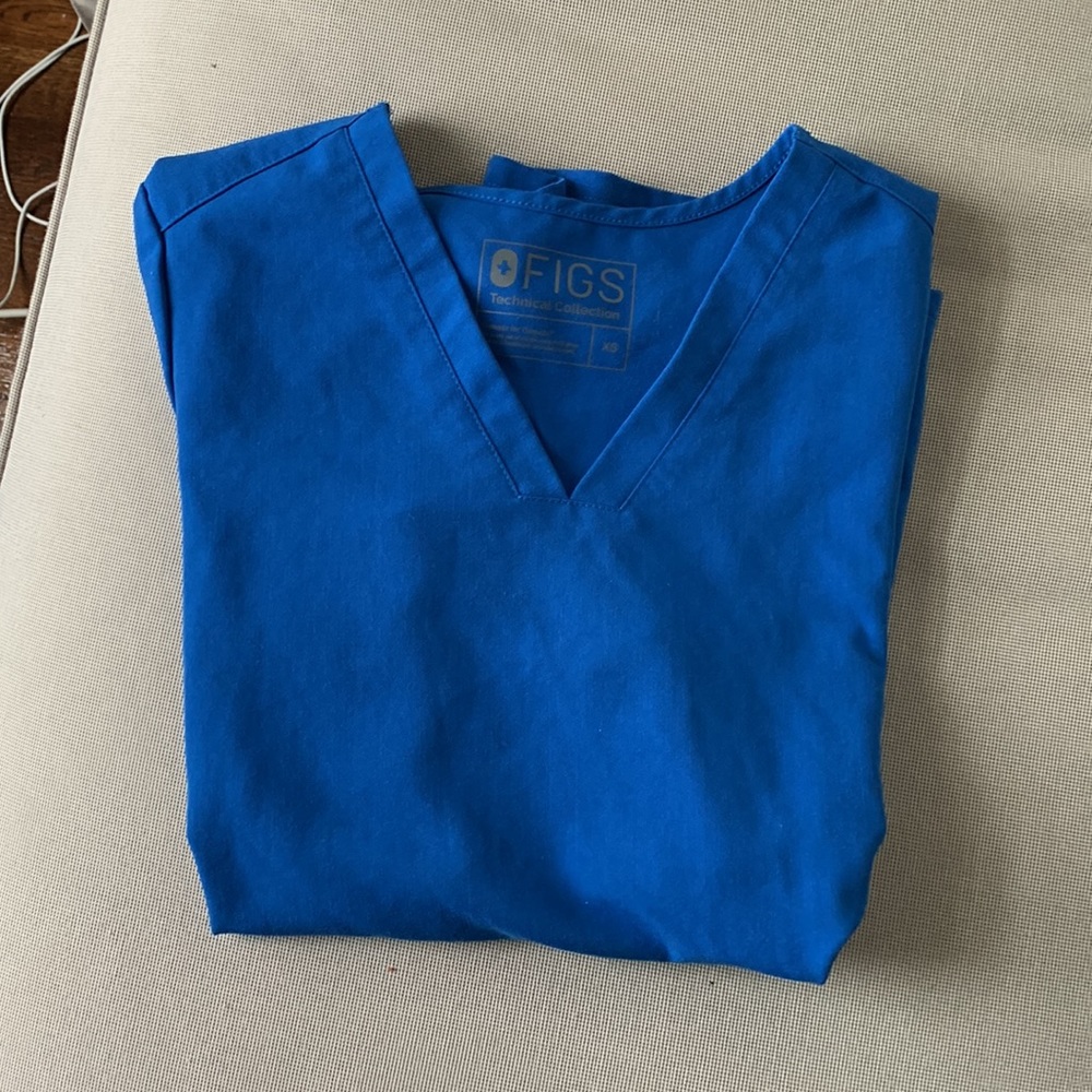 Lightly worn figs top